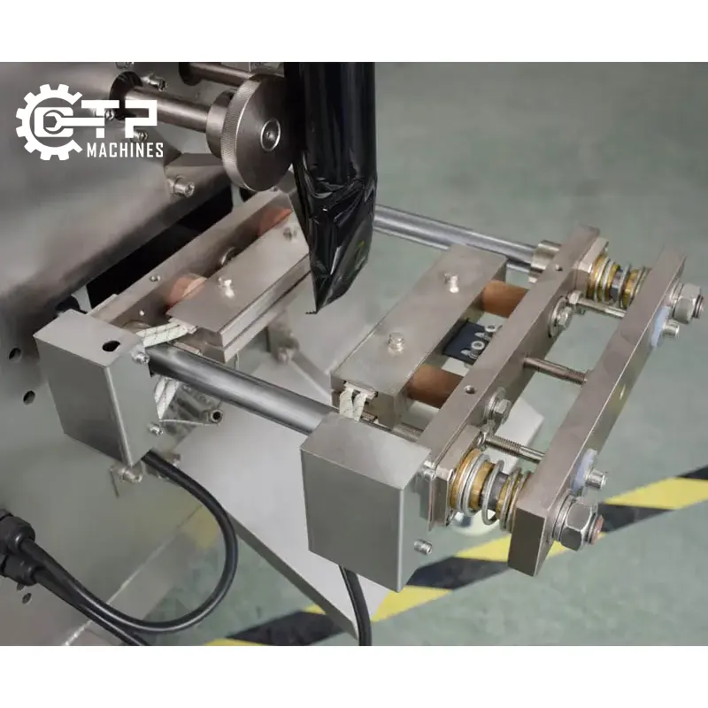 Máy Đóng Gói Bim Bim Có In Date 17 may dong goi bot giat tu dong 09