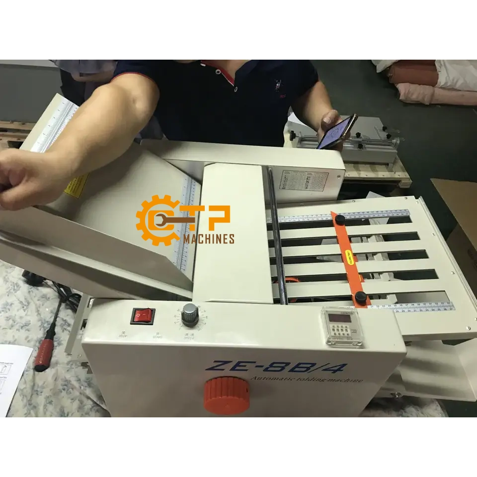 Máy Gấp Toa Thuốc ZE-9B/2 7 Dễ dàng vận hành và sử dụng