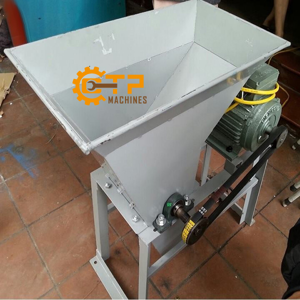 Máy Xay Nghệ 2.2kw Mini 7 Dễ dàng vận hành và sử dụng